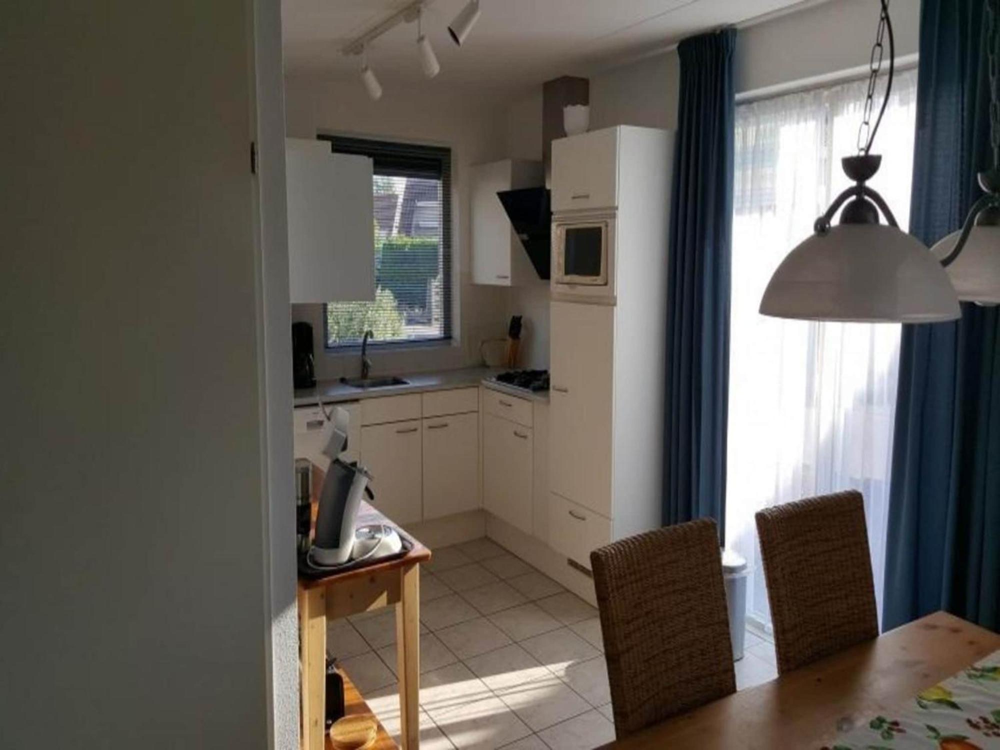 Vakantiehuis Comfy With Terrace *